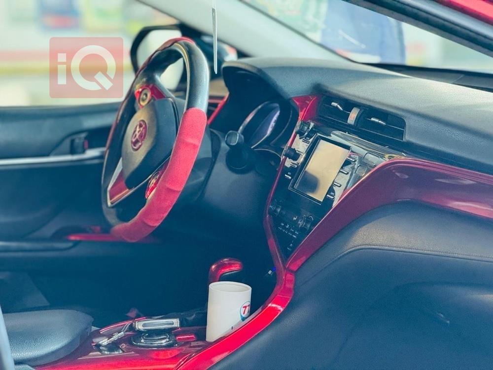 تۆیۆتا کامری